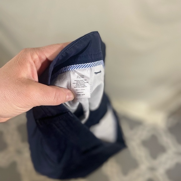 Talbots girlfriend chino shorts. 6P. Navy - Picture 4 of 4